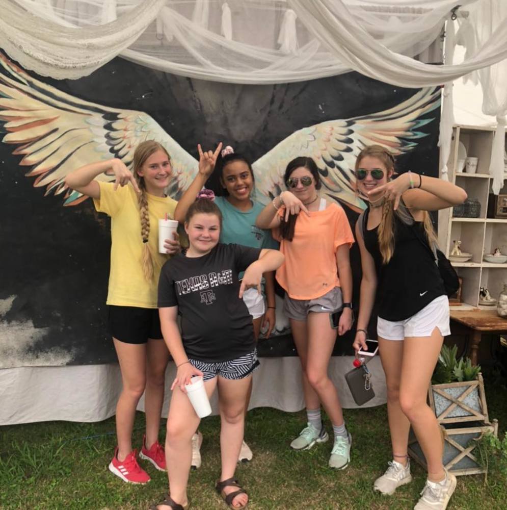 Meet your Posher, Sawyer